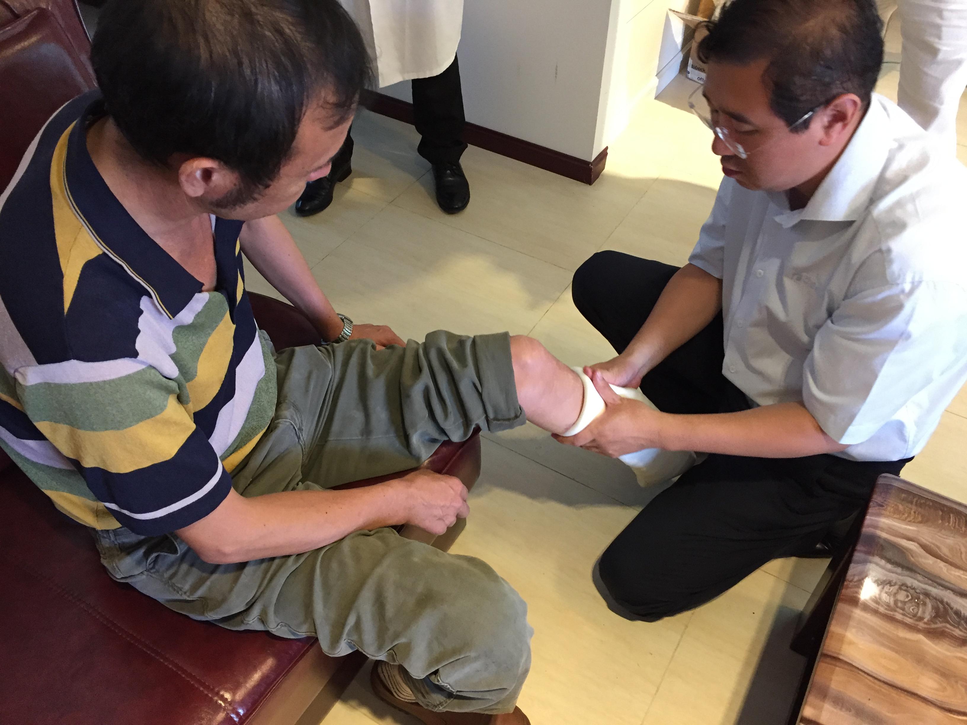 小腿假肢價(jià)格是多少(圖1) 小腿假肢價(jià)格是多少(圖1)